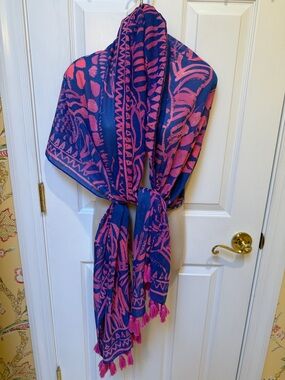 Lilly Pulitzer Blie Pink Patterned Tassel Scarf